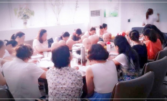 2001年加盟商学习现场
