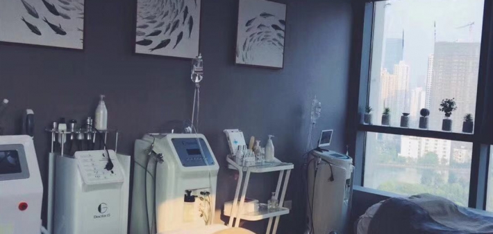 武汉打工妹创业开美容院，没上美团，三个月盈利回本。